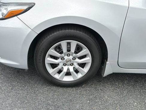 Used 2018 Nissan Altima 2.5 S w/ S Convenience Package FWD image 12