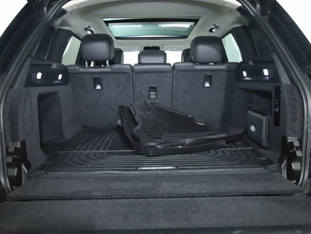 Certified 2023 Land Rover Range Rover SE AWD/4WD image 39