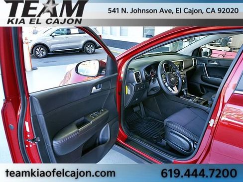 Used 2020 Kia Sportage LX image 34