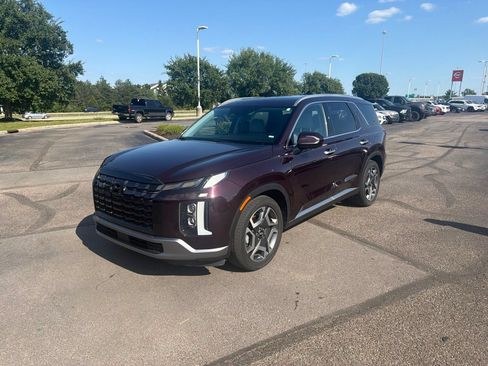 Used 2024 Hyundai Palisade SEL w/ Premium Package FWD image 7