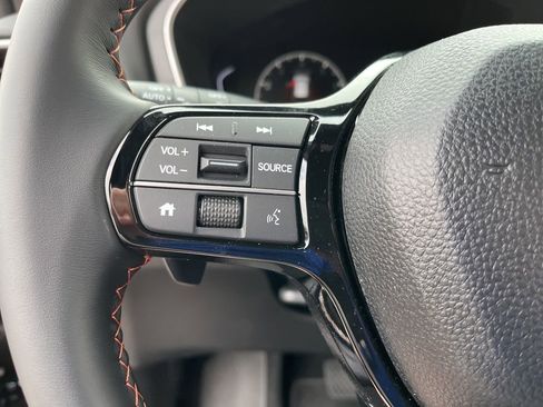 Certified 2025 Honda Pilot Sport image 20