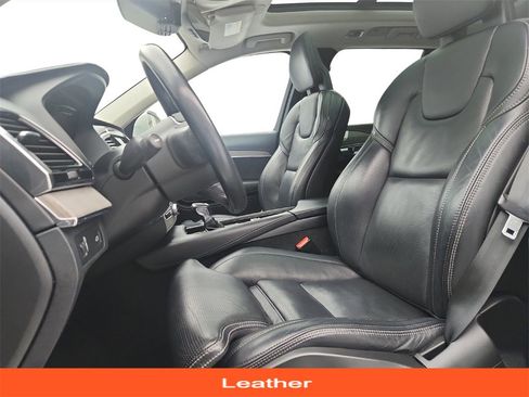 Used 2021 Volvo XC90 T6 Inscription w/ Lounge Package image 11