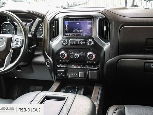 Used 2020 GMC Sierra 2500 Denali w/ Denali Ultimate Package AWD/4WD image 16