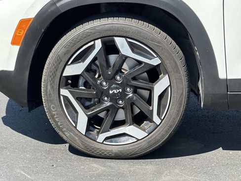 Used 2024 Kia Seltos SX AWD/4WD image 9