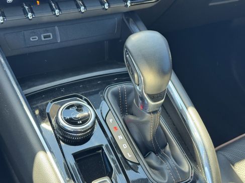 Used 2024 GMC Canyon AT4 w/ AT4 Premium Package image 21