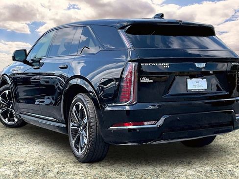 Certified 2026 Cadillac Escalade IQ Sport 2 AWD/4WD image 4