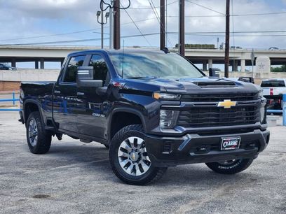 Used 2024 Chevrolet Silverado 2500 Custom w/ Custom Value Package