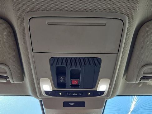 Used 2025 Honda Accord SE image 30