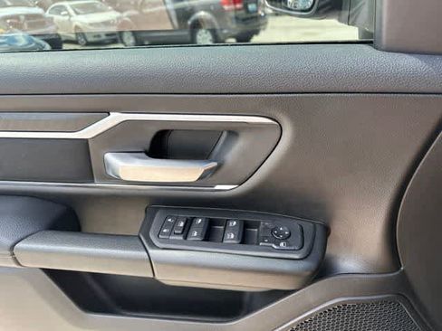Used 2025 RAM 1500 Big Horn AWD/4WD image 13