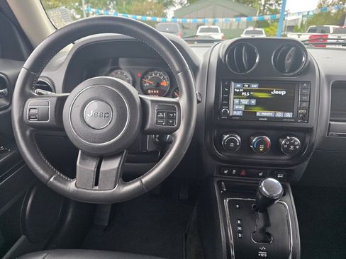 Used 2016 Jeep Patriot Sport image 11