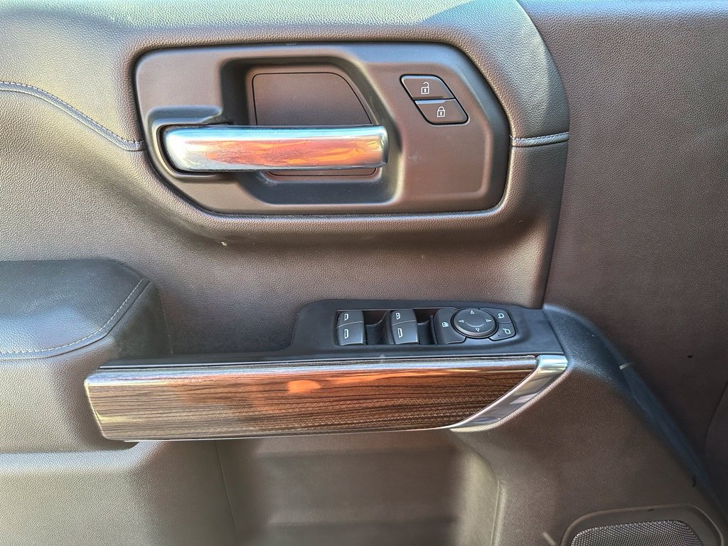 Used 2019 Chevrolet Silverado 1500 RST AWD/4WD image 23