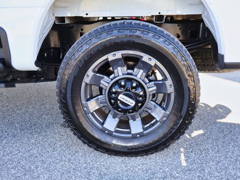 Used 2024 Ford F250 Lariat w/ Sport Appearance Package image 38