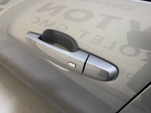 Used 2024 Chevrolet Malibu LS FWD image 3
