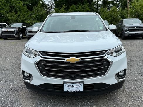 Certified 2021 Chevrolet Traverse LT w/ LT Premium Package AWD/4WD image 2