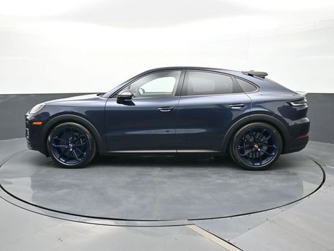 New 2026 Porsche Cayenne Turbo GT image 2