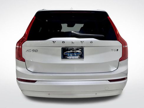 Used 2022 Volvo XC90 T6 Momentum w/ Advanced Package image 9