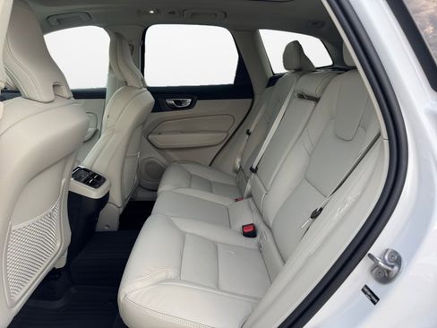 New 2026 Volvo XC60 B5 Ultra w/ Protection Package Premier AWD/4WD image 13