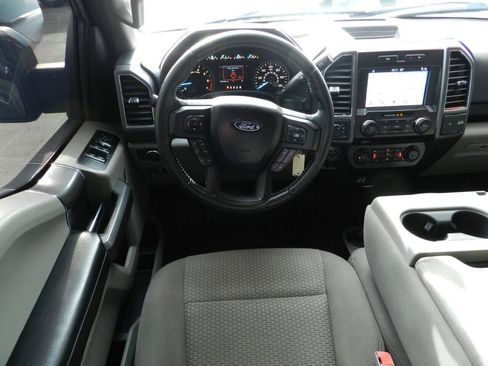 Used 2018 Ford F150 XLT w/ Equipment Group 302A Luxury AWD/4WD image 9