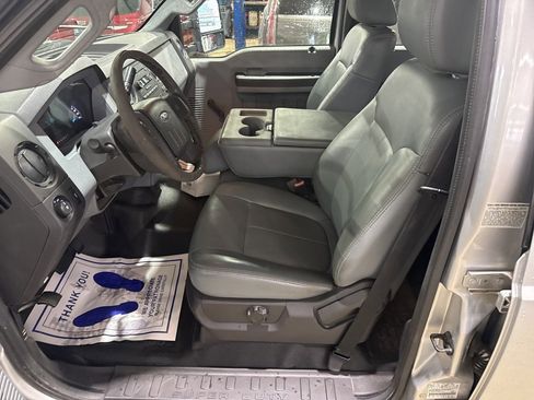 Used 2011 Ford F350 XL w/ Skid Plate Pkg image 12