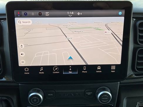 Used 2025 RAM ProMaster 2500 w/ Premium Convenience Group image 17