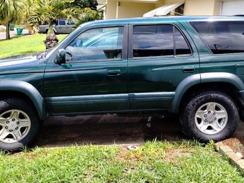 Used 2000 Toyota 4Runner Limited image 23