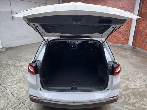 Used 2018 Chevrolet Equinox LT image 28