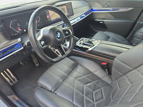 Used 2024 BMW 760i xDrive w/ Premium Package AWD/4WD image 16