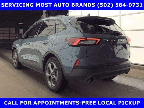 Used 2025 Ford Escape ST-Line w/ Equipment Group 301A image 5