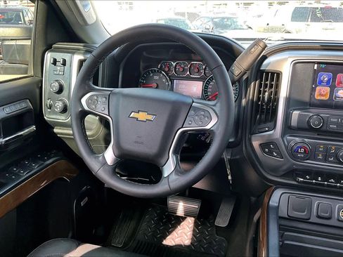 Used 2017 Chevrolet Silverado 2500 LTZ w/ Duramax Plus Package image 5