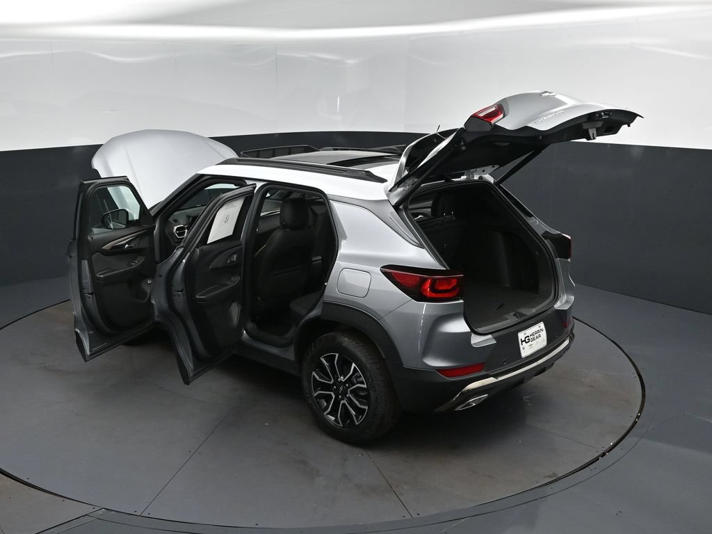 New 2026 Chevrolet TrailBlazer ACTIV w/ Convenience Package FWD image 2