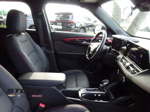 Used 2026 Chevrolet TrailBlazer RS w/ Driver Confidence Package image 16