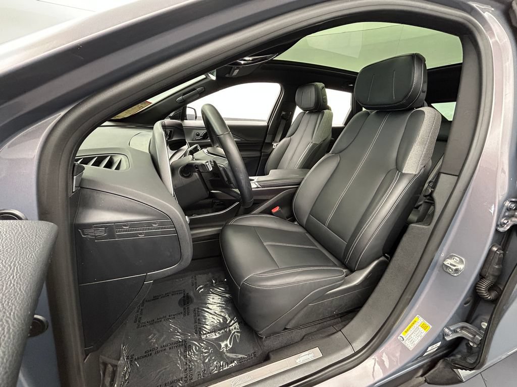 Used 2024 Cadillac Lyriq Tech RWD image 60