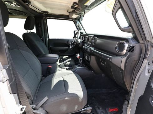 Used 2022 Jeep Wrangler Sport AWD/4WD image 23