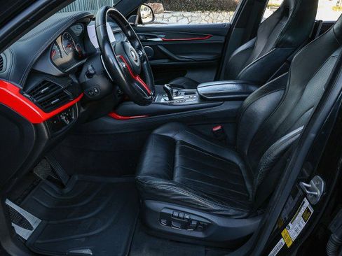 Used 2015 BMW X6 M image 9