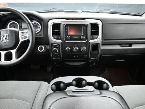 Used 2024 RAM 1500 Classic SLT AWD/4WD image 5