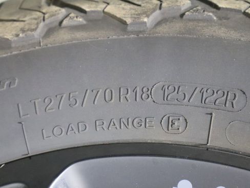 Used 2021 Jeep Gladiator Overland w/ Cold Weather Group image 36