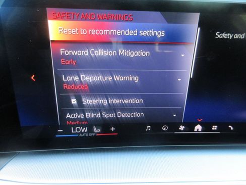 Used 2024 BMW i4 eDrive35 w/ Premium Package RWD image 60