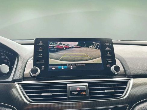 Used 2018 Honda Accord Sport image 38
