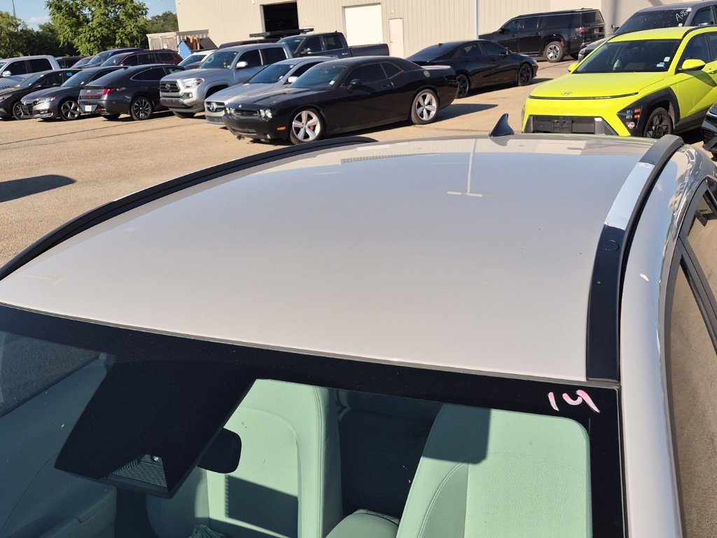 New 2027 Hyundai Kona SEL Sport FWD image 8