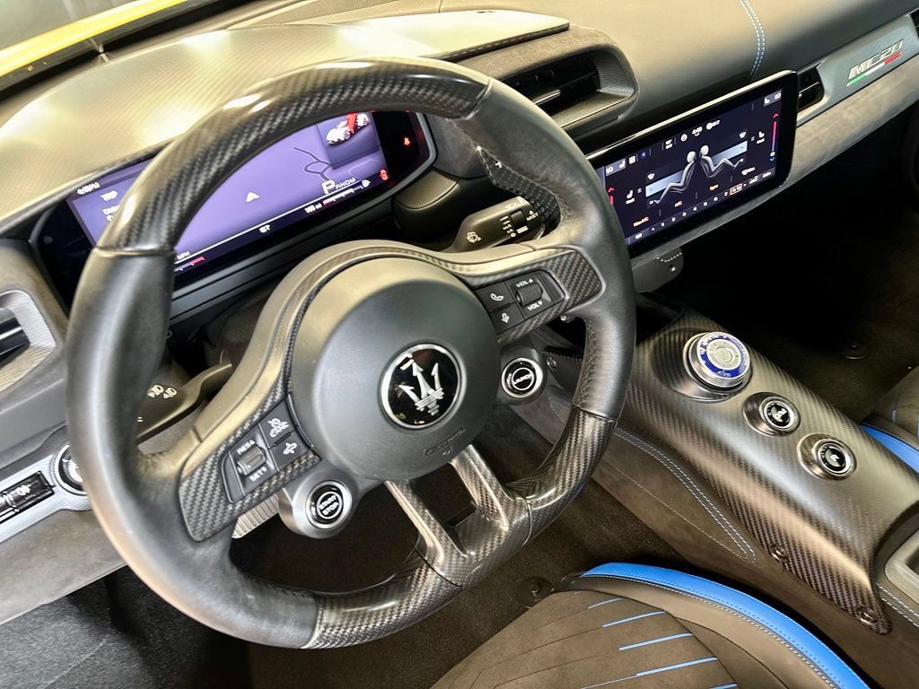 Used 2022 Maserati MC20 Coupe RWD image 15