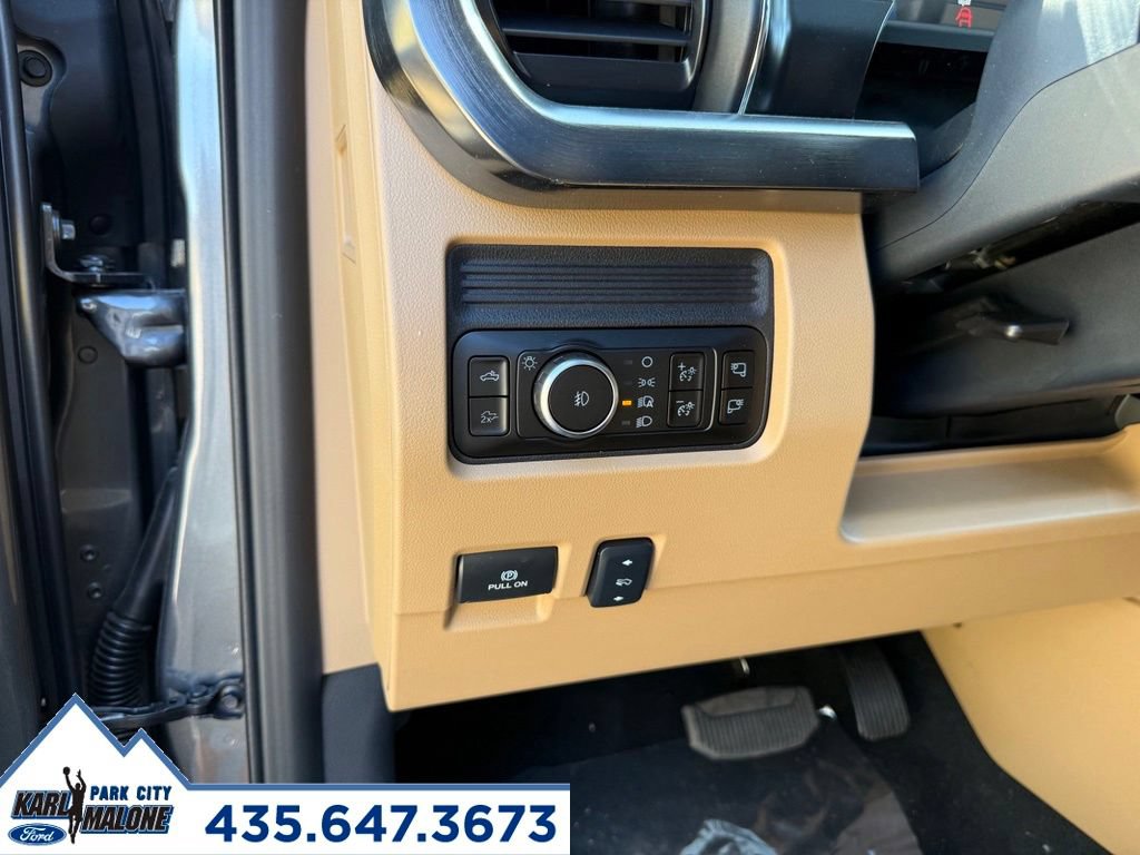 New 2026 Ford F350 Lariat w/ Black Appearance Package AWD/4WD image 18