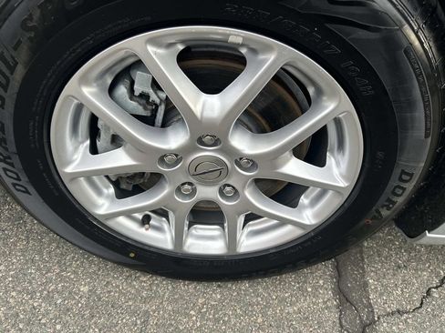 Used 2023 Chrysler Pacifica Touring-L image 9