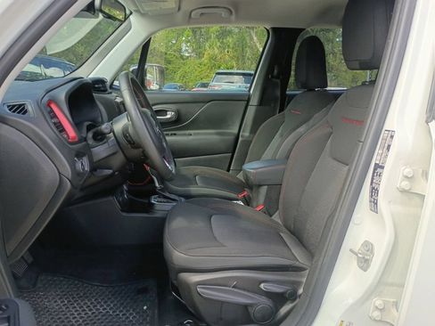 Certified 2023 Jeep Renegade Trailhawk AWD/4WD image 13