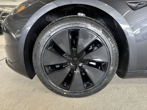 Used 2025 Tesla Model 3 Long Range RWD image 10