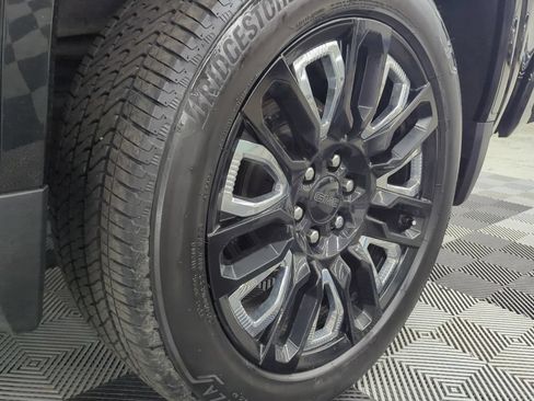 Used 2024 GMC Sierra 1500 Denali Ultimate AWD/4WD image 44