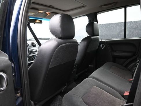 Used 2004 Jeep Liberty Limited w/ Trailer Tow Group image 13