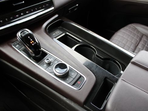 Used 2024 Cadillac Escalade ESV Sport Platinum w/ Heavy-Duty Trailer Package image 31