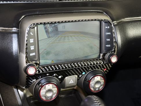 Used 2015 Chevrolet Camaro LT RWD image 19