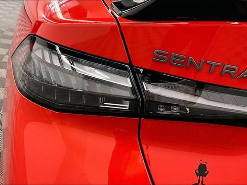 New 2026 Nissan Sentra SR w/ SR Premium Package FWD image 18