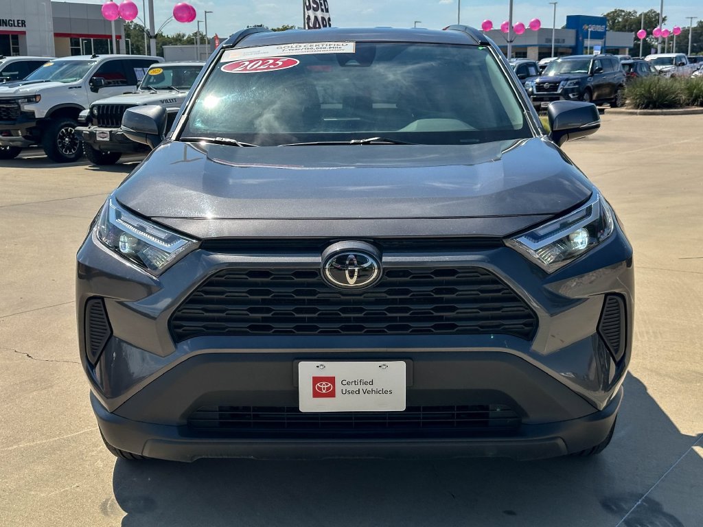 Used 2025 Toyota RAV4 XLE FWD image 8